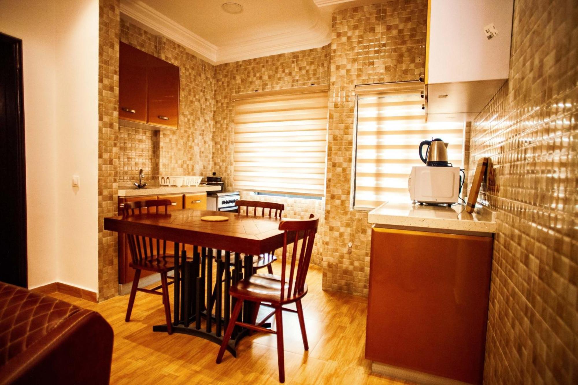 Les Ombrelles Appart'Hotel كوتونو المظهر الخارجي الصورة